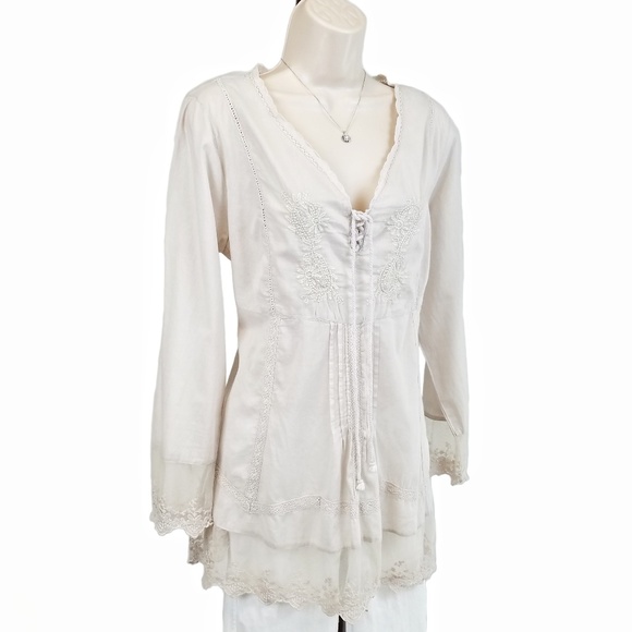 Sundance Tops - Sundance top / tunic embroidery lace tan